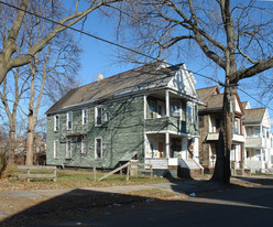 412 Schenectady St Apartments