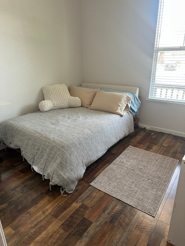 property at 202 Kayla Pl