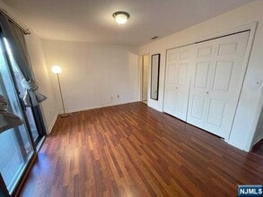 224B Washington  B in Fort Lee, NJ - Building Photo - Building Photo
