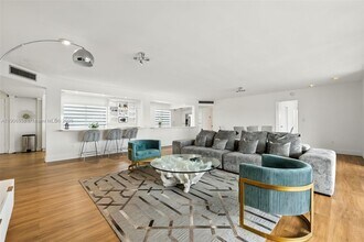 1350 NE 191st St in North Miami Beach, FL - Building Photo - Building Photo