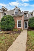 315 Yorkshire Cir in Nashville, TN - Building Photo