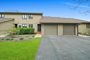 808 Shakespeare Dr in Grayslake, IL - Building Photo