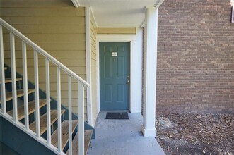 10122 Winsford Oak Blvd in Tampa, FL - Building Photo - Building Photo