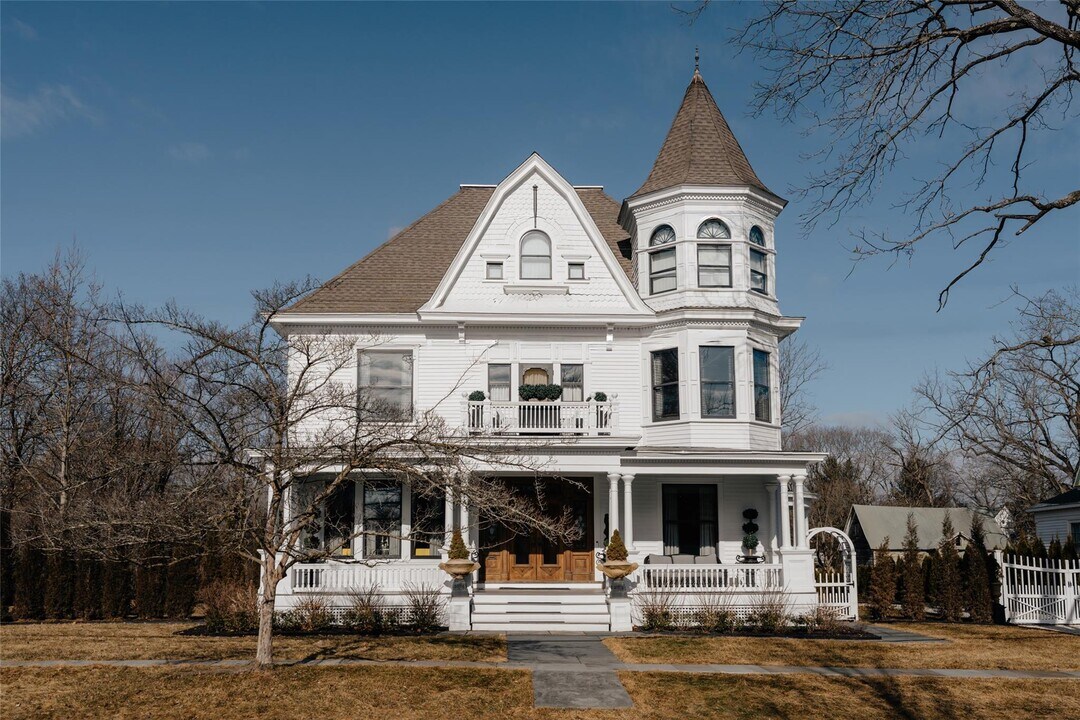 22-24 S Franklin St in Athens, NY - Building Photo