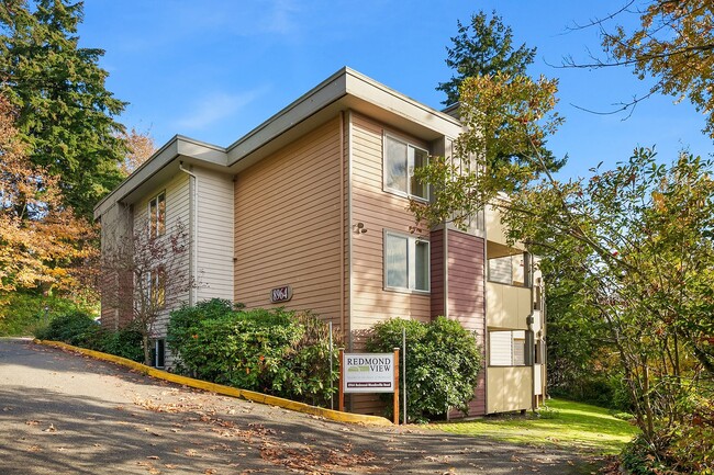 Redmond View Apartments