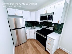 2068 E Somerset St in Philadelphia, PA - Building Photo - Building Photo