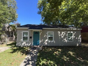 5044 Enterprise St in Baton Rouge, LA - Foto de edificio - Building Photo