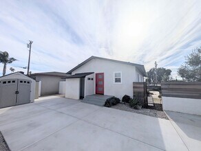 606 San Diego St in Oceanside, CA - Building Photo - Building Photo