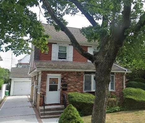 629 5th Ave in New Hyde Park, NY - Building Photo