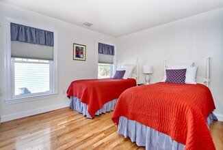 32 Lagrange St in Boston, MA - Building Photo - Building Photo