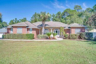 3569 S Hampton Way in Milton, FL - Building Photo