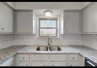 2087 W Osr, Unit B in Bryan, TX - Building Photo - Building Photo