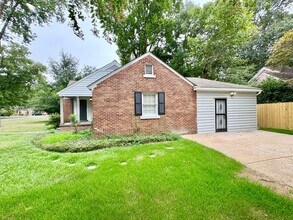 907 Echles St in Memphis, TN - Foto de edificio - Building Photo