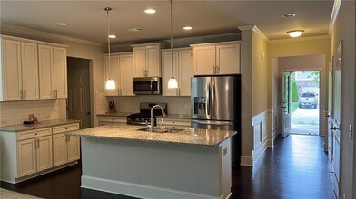 4085 Huron Dr in Cumming, GA - Building Photo - Building Photo