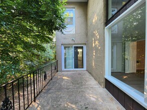 17571 Graham St, Unit A in Dumfries, VA - Foto de edificio - Building Photo
