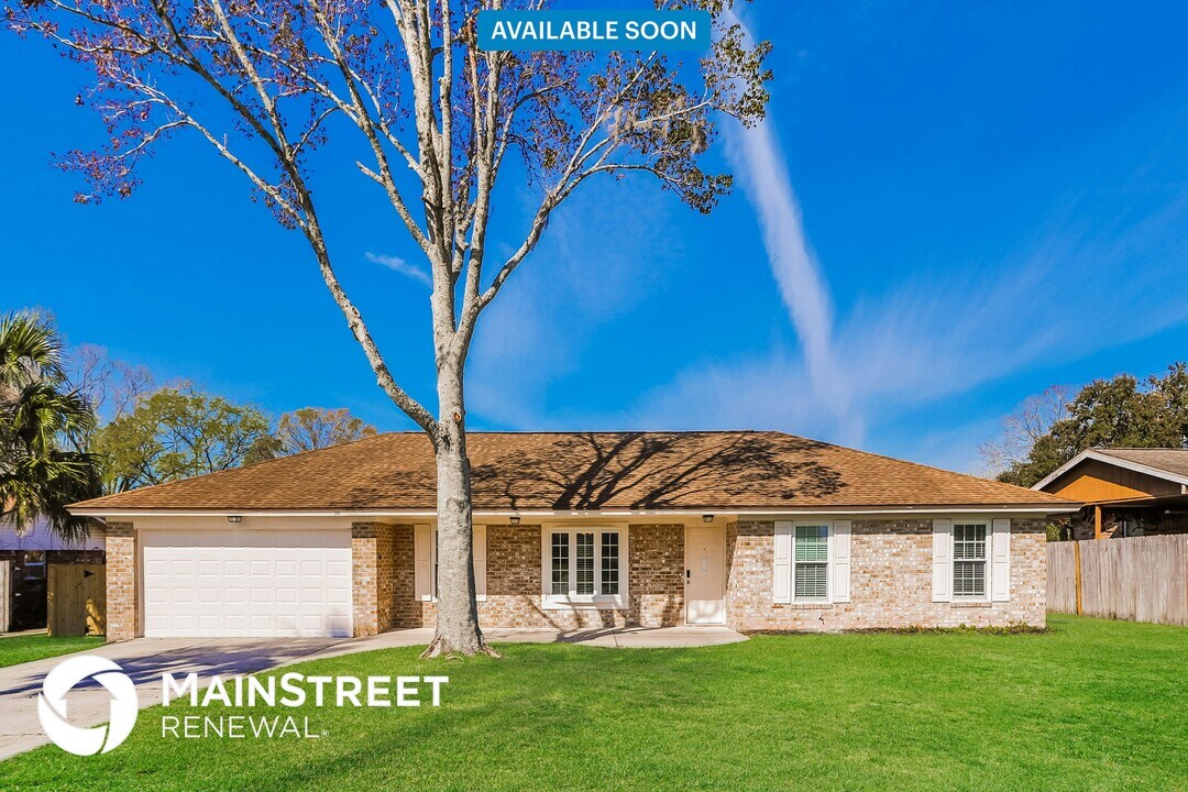 580 John Hancock St in Orange Park, FL - Building Photo