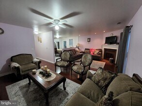 2 Adam Ct in Mount Holly, NJ - Building Photo - Building Photo