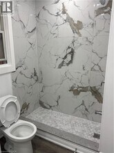 1280 Main St E in Hamilton, ON - Building Photo - Building Photo