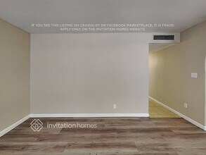 3221 E Captain Dreyfus Ave in Phoenix, AZ - Building Photo - Building Photo