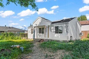 374 S 21st St in San Jose, CA - Building Photo