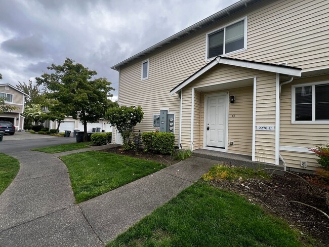 property at 2270 Bobs Hollow Ln