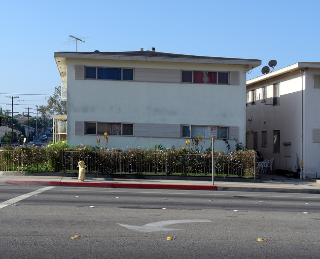 12811 Ramona Ave in Hawthorne, CA - Building Photo - Building Photo