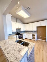 6003 Fox Run Way in Oklahoma City, OK - Building Photo - Building Photo