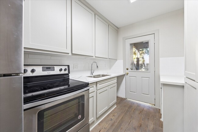 property at 1632 Hawthorne St