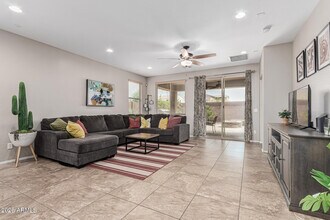 7657 S Debra Dr in Gilbert, AZ - Building Photo - Building Photo