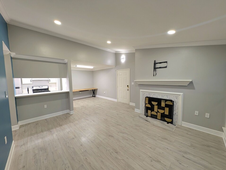 20963 Timber Ridge Ter, Unit 301 in Ashburn, VA - Foto de edificio