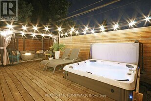 12 Athlone Rd in Toronto, ON - Building Photo