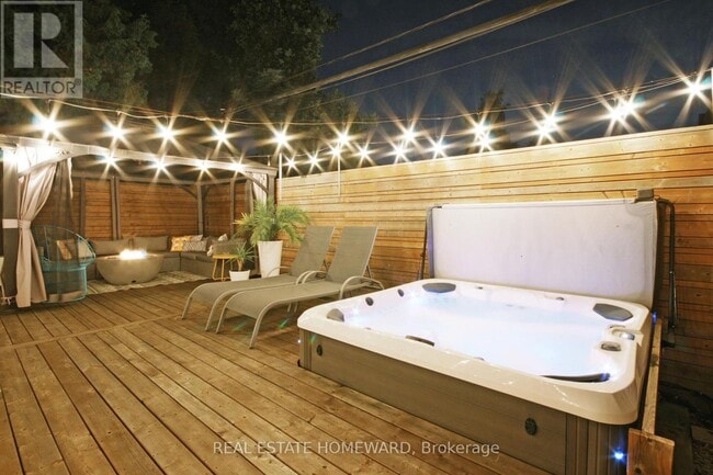 property at 12 Athlone Rd