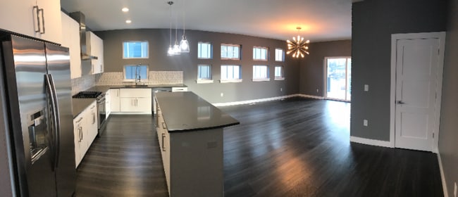 337 E 10th Ave in Anchorage, AK - Building Photo - Building Photo