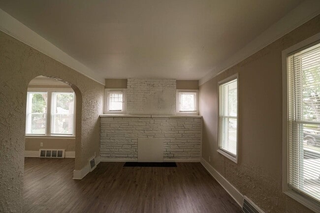 18524 Riverview St in Detroit, MI - Building Photo - Building Photo