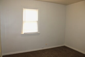 1080 N Alvin Ct in East Wenatchee, WA - Building Photo - Building Photo