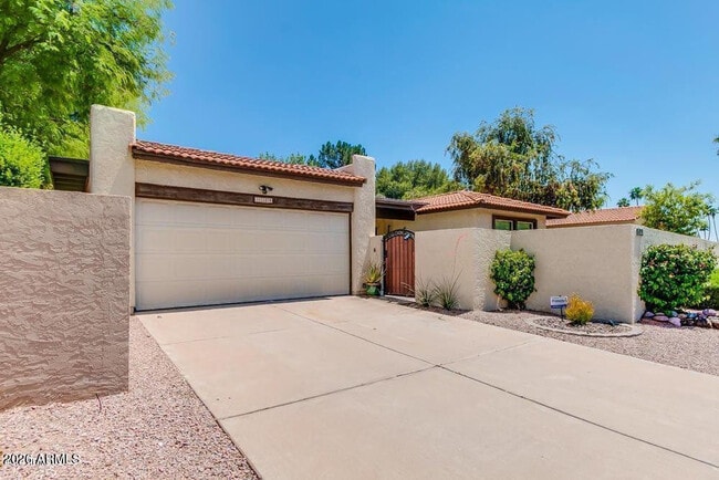 7129 N Vía De Alegria in Scottsdale, AZ - Building Photo - Building Photo