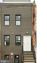 913 N 43rd St in Philadelphia, PA - Building Photo