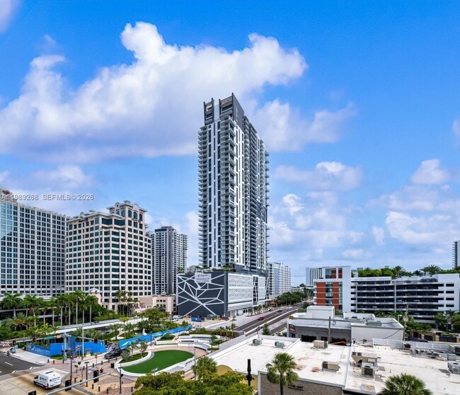 201 S Federal Hwy in Fort Lauderdale, FL - Foto de edificio - Building Photo