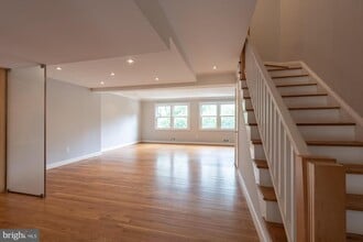 3873 Chain Bridge Rd in Fairfax, VA - Building Photo - Building Photo