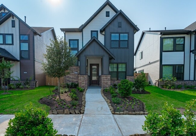 property at 1511 Emma Lk Dr