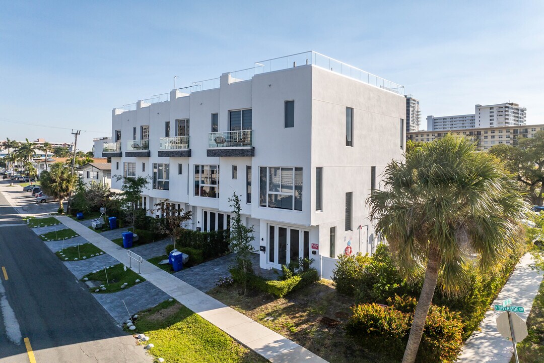 1000-1006 N Riverside Dr in Pompano Beach, FL - Building Photo