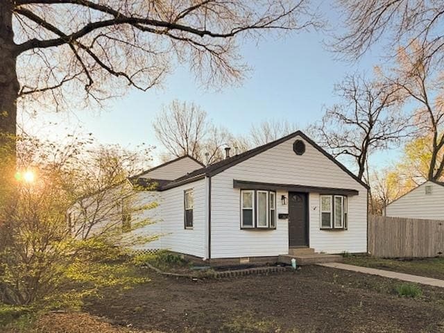 property at 7601 Foster St