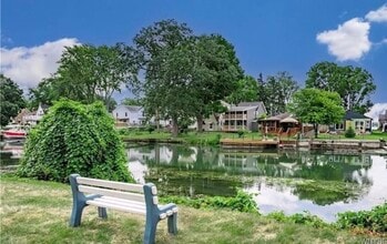 8421 Buffalo Ave, Unit 14 in Niagara Falls, NY - Building Photo - Building Photo