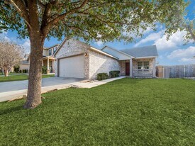 7318 Copper Mdw in Converse, TX - Building Photo