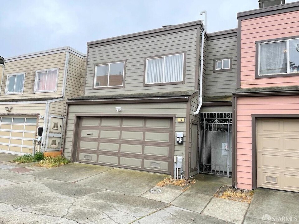 12 Minerva St in San Francisco, CA - Building Photo
