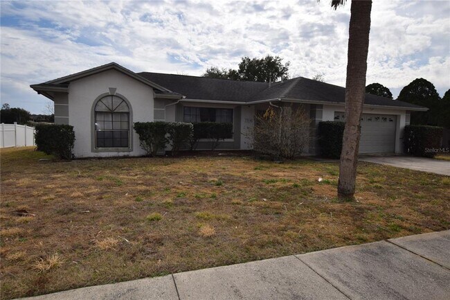 7706 Indian Ridge Trail S in Kissimmee, FL - Building Photo - Building Photo