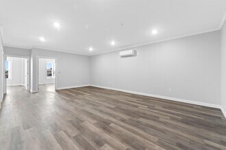 680 Grand St-Unit -505 in Jersey City, NJ - Building Photo - Building Photo