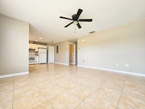 2600 Leda Ave S in Lehigh Acres, FL - Foto de edificio - Building Photo