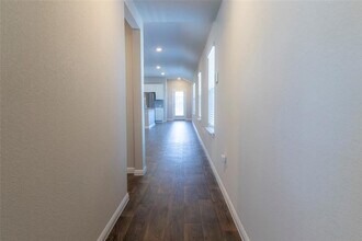 121 Mariners Landing in Bastrop, TX - Building Photo - Building Photo