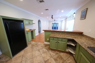 3147 N Johnson St, Unit FRONT in New Orleans, LA - Building Photo - Building Photo